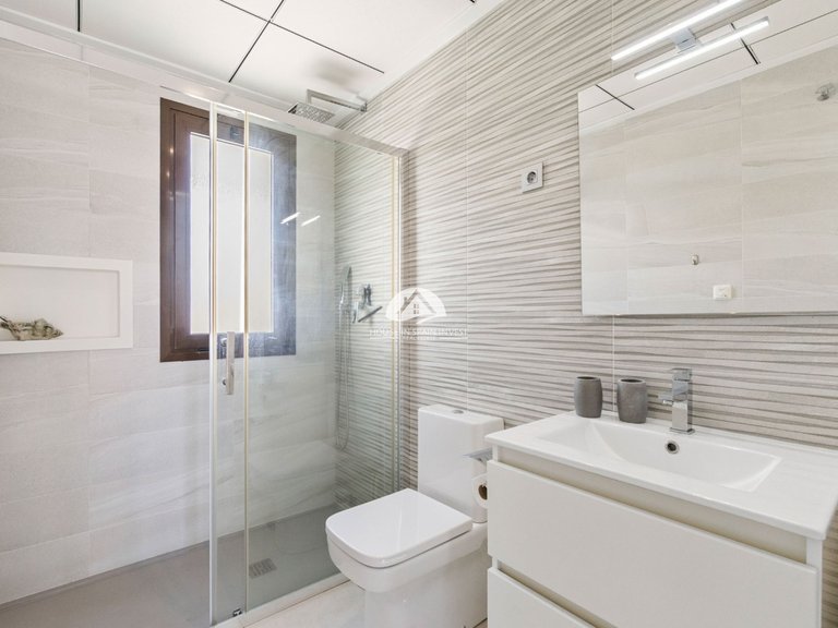 Town House for Sale in Torrevieja Torrevieja, Alicante 23