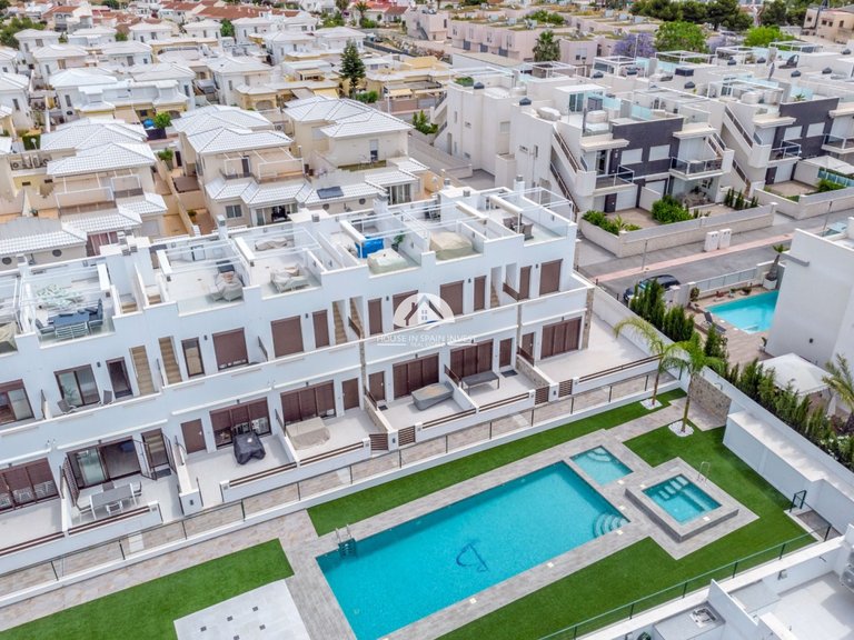 Town House for Sale in Torrevieja Torrevieja, Alicante 36