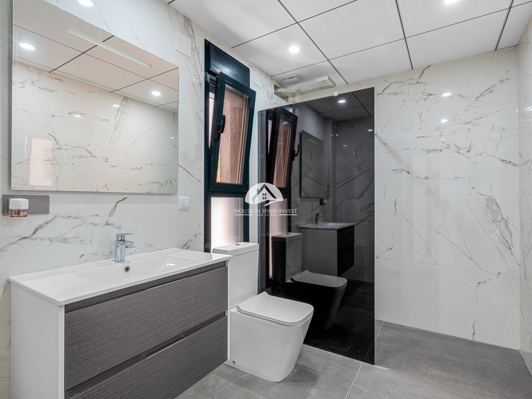 Villa for Sale in Lomas de Campoamor Orihuela Costa, Alicante 4