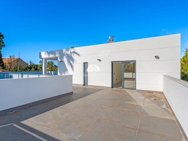 Villa for Sale in Lomas de Campoamor Orihuela Costa, Alicante 10