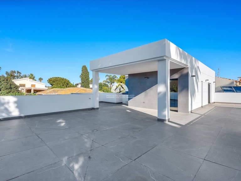 Villa for Sale in Lomas de Campoamor Orihuela Costa, Alicante 14