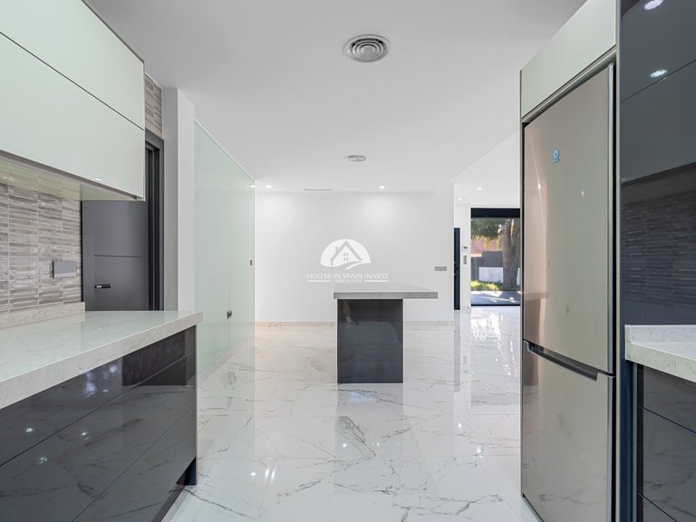 Villa for Sale in Lomas de Campoamor Orihuela Costa, Alicante 25