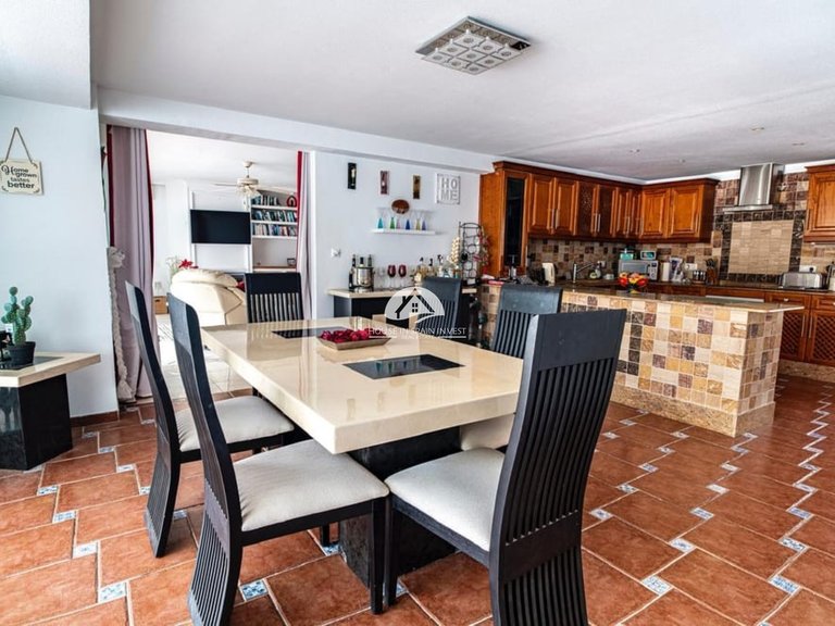 Villa for Sale in Villamartín - Las Filipinas Orihuela Costa, Alicante 10