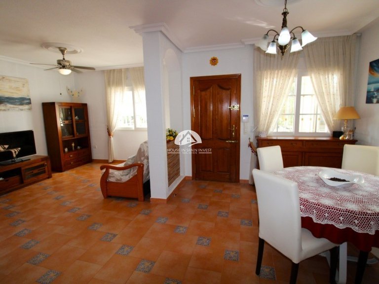 Villa for Sale in Villamartín - Las Filipinas Orihuela Costa, Alicante 8