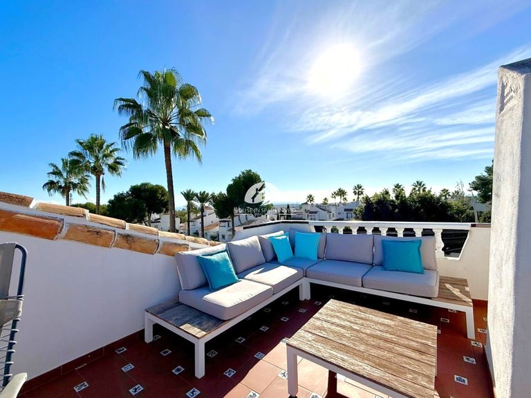 Villa for Sale in Villamartín - Las Filipinas Orihuela Costa, Alicante 24