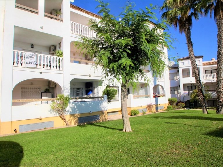 Apartment for Sale in Villamartín - Las Filipinas Orihuela Costa, Alicante 2