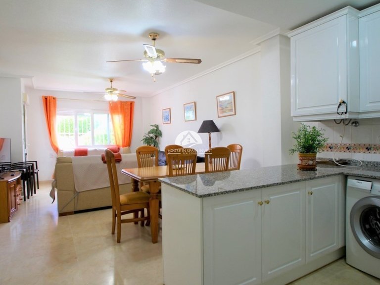 Apartment for Sale in Villamartín - Las Filipinas Orihuela Costa, Alicante 5