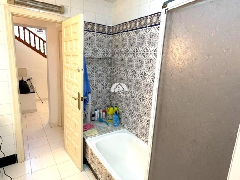 Villa for Sale in Villamartín - Las Filipinas Orihuela Costa, Alicante 27