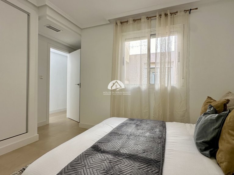 Apartment for Sale in Torrevieja Torrevieja, Alicante 30