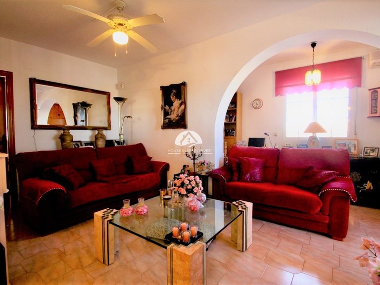 Villa for Sale in Villamartín - Las Filipinas Orihuela Costa, Alicante 11