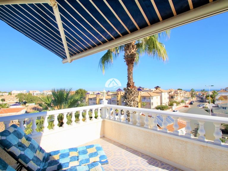 Villa for Sale in Villamartín - Las Filipinas Orihuela Costa, Alicante 20