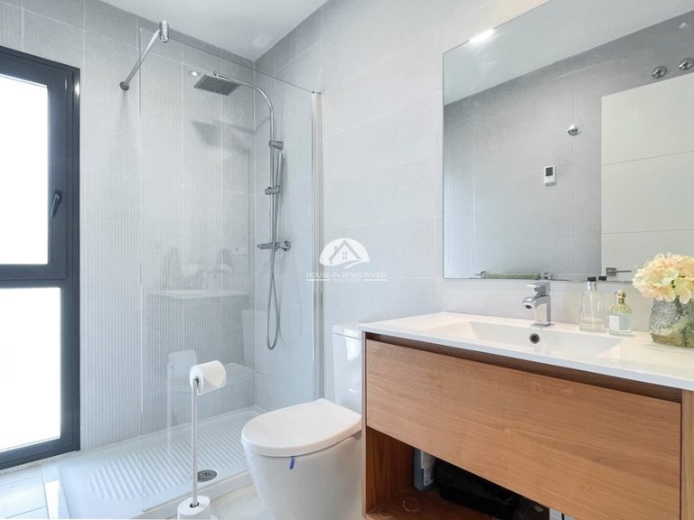 Villa for Sale in Rojales Rojales - Ciudad Quesada, Alicante 9