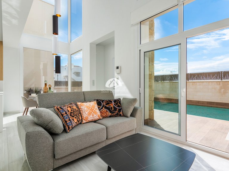 Villa for Sale in Rojales Rojales - Ciudad Quesada, Alicante 16
