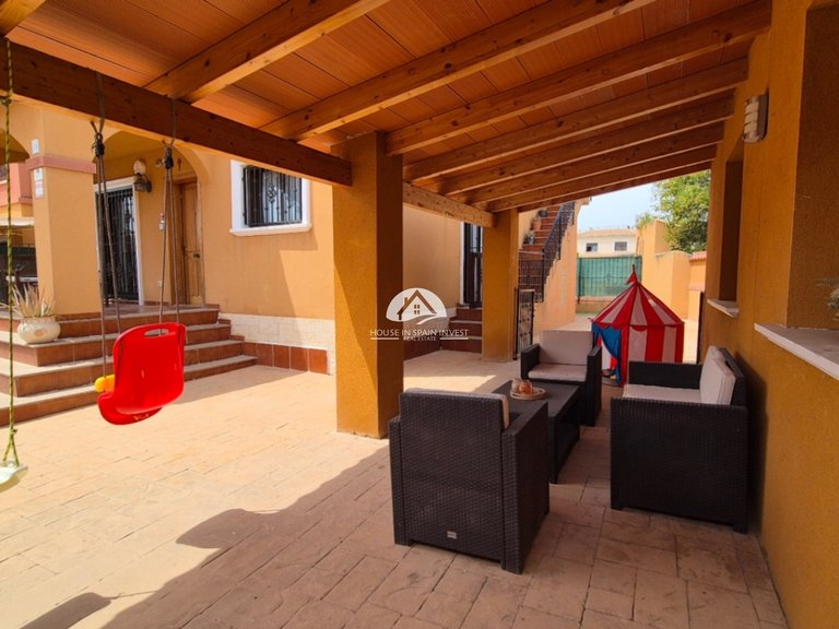 Villa for Sale in Costa Blanca Torrevieja, Alicante 1