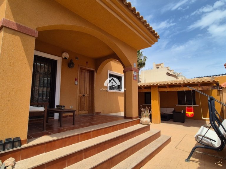 Villa for Sale in Costa Blanca Torrevieja, Alicante 6