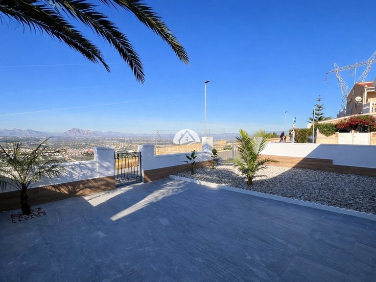 Town House for Sale in Ciudad Quesada Rojales - Ciudad Quesada, Alicante 2