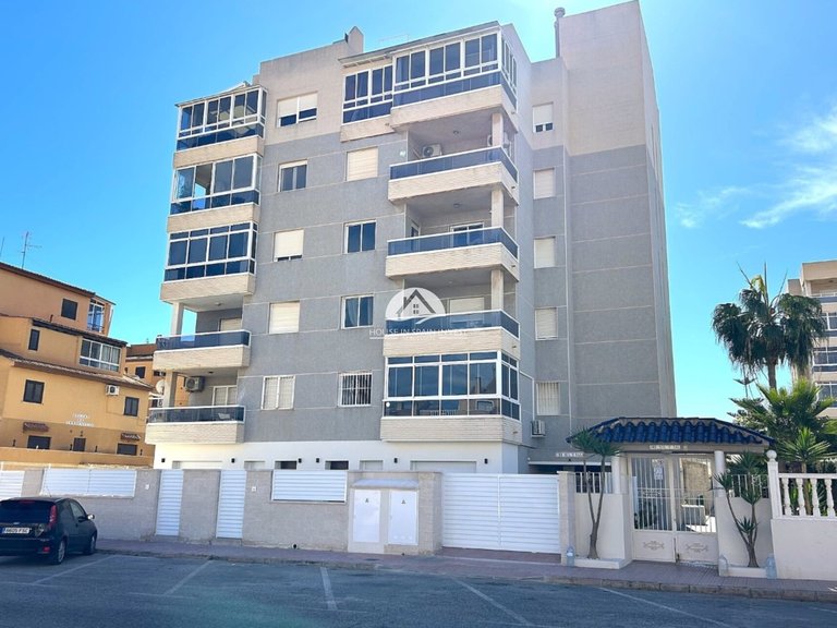 Apartment for Sale in Aguas Nuevas - Sector 25 Torrevieja, Alicante 1