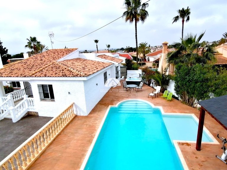 Villa for Sale in Ciudad Quesada Rojales - Ciudad Quesada, Alicante 1