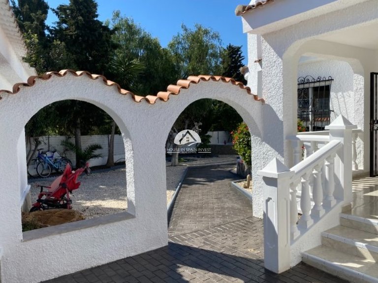 Villa for Sale in Ciudad Quesada Rojales - Ciudad Quesada, Alicante 8