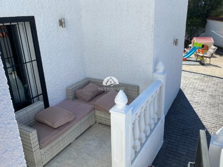 Villa for Sale in Ciudad Quesada Rojales - Ciudad Quesada, Alicante 38