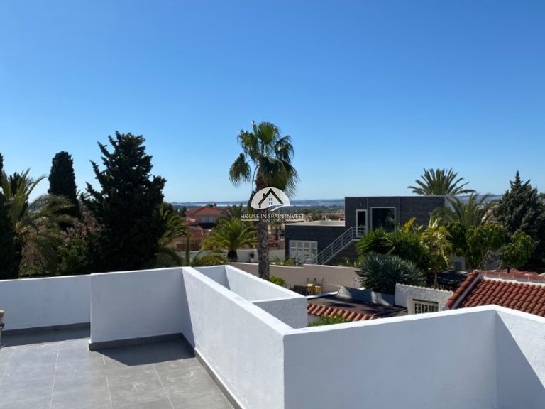 Villa for Sale in Ciudad Quesada Rojales - Ciudad Quesada, Alicante 40