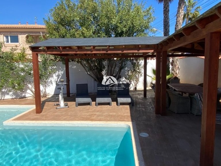 Villa for Sale in Ciudad Quesada Rojales - Ciudad Quesada, Alicante 45