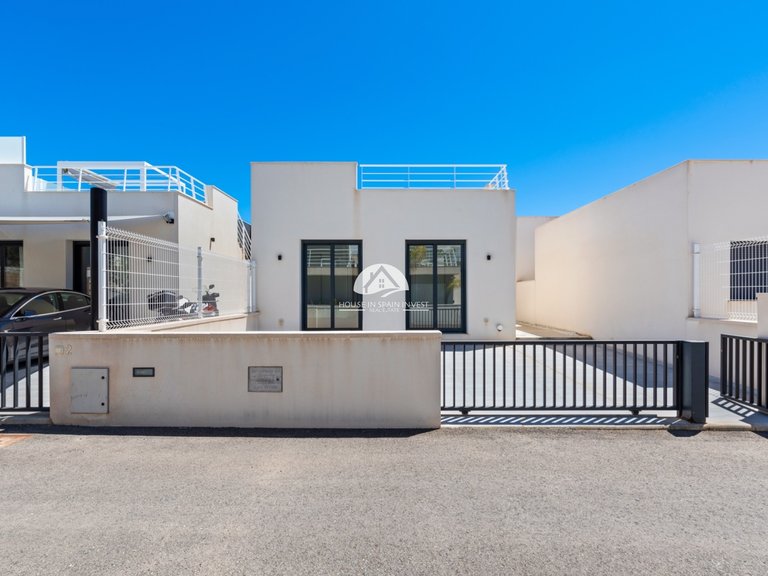 Villa for Sale in San Miguel de Salinas San Miguel De Salinas, Alicante 4