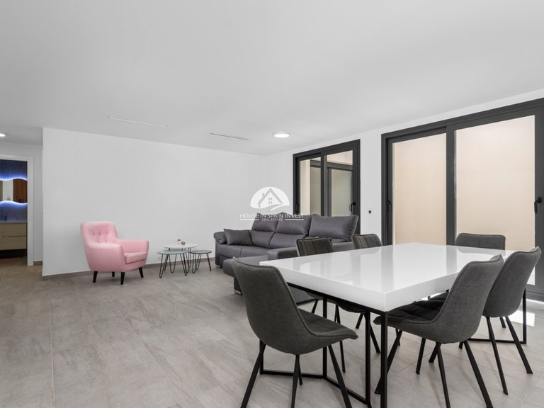 Villa for Sale in San Miguel de Salinas San Miguel De Salinas, Alicante 28