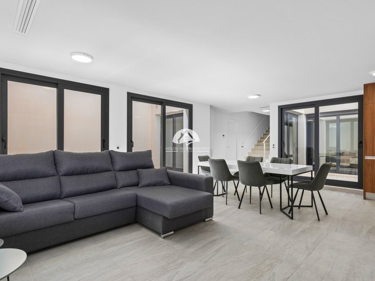 Villa for Sale in San Miguel de Salinas San Miguel De Salinas, Alicante 30