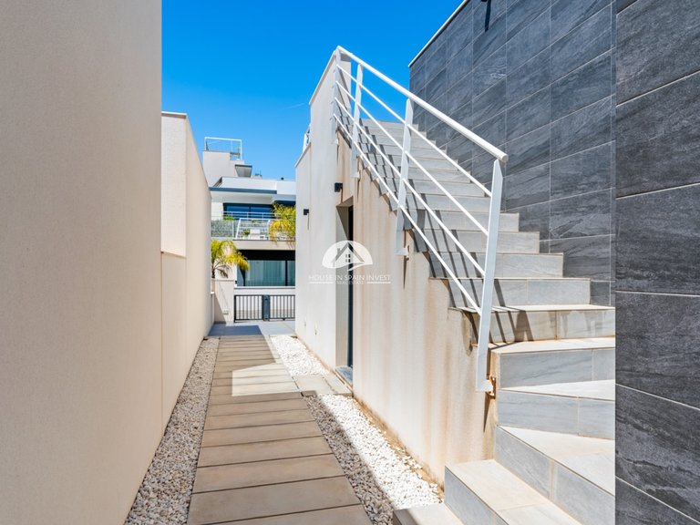 Villa for Sale in San Miguel de Salinas San Miguel De Salinas, Alicante 43