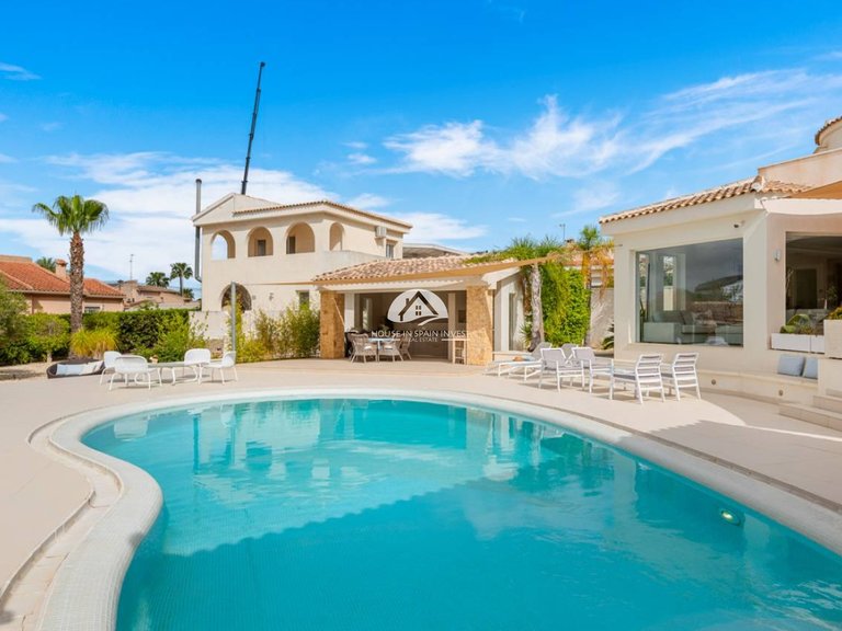 Villa for Sale in Ciudad Quesada Rojales - Ciudad Quesada, Alicante 6
