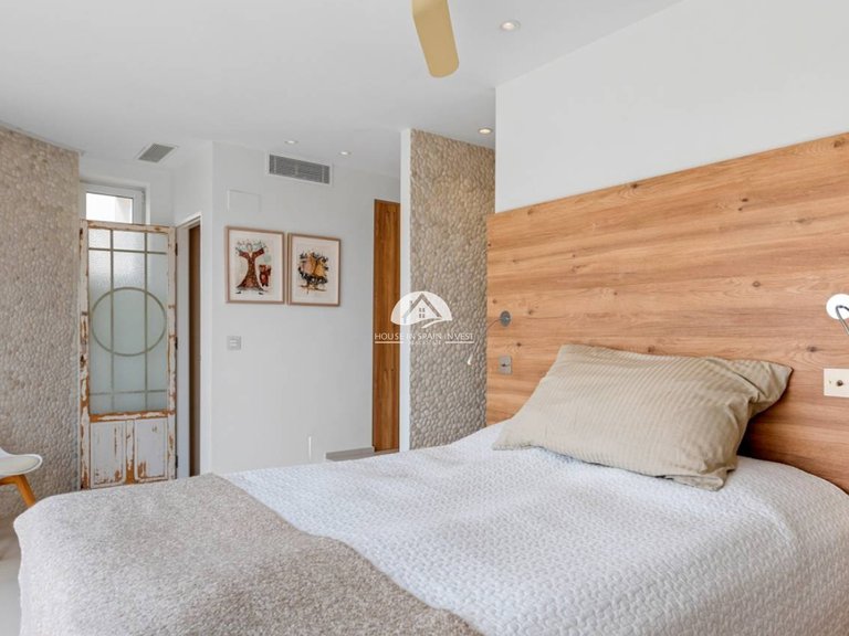 Villa for Sale in Ciudad Quesada Rojales - Ciudad Quesada, Alicante 22