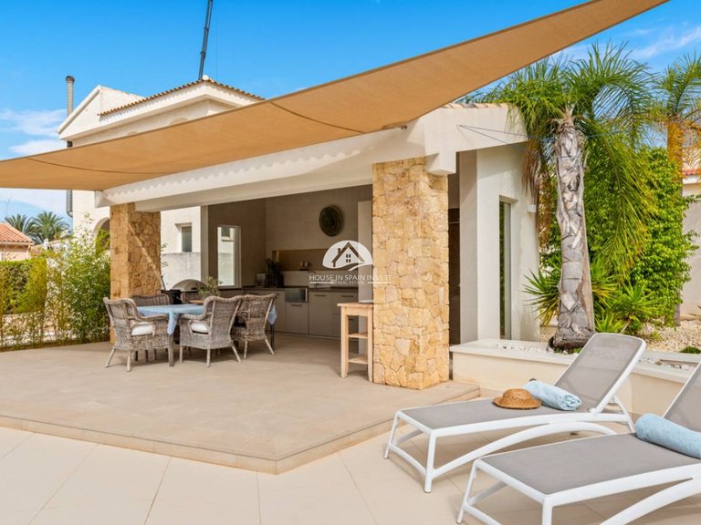 Villa for Sale in Ciudad Quesada Rojales - Ciudad Quesada, Alicante 26