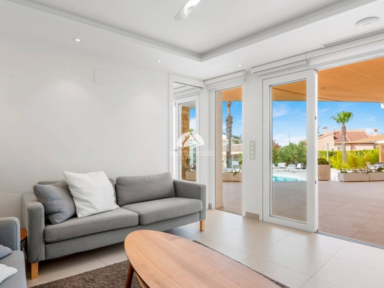 Villa for Sale in Ciudad Quesada Rojales - Ciudad Quesada, Alicante 39