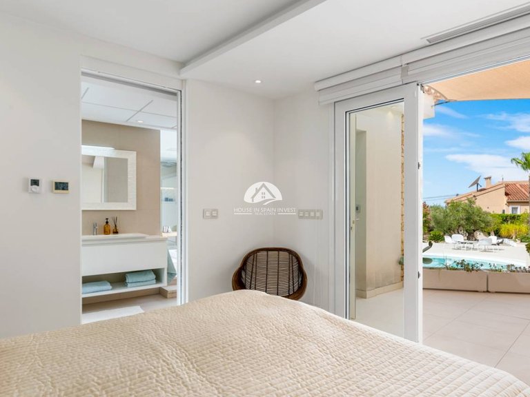 Villa for Sale in Ciudad Quesada Rojales - Ciudad Quesada, Alicante 44
