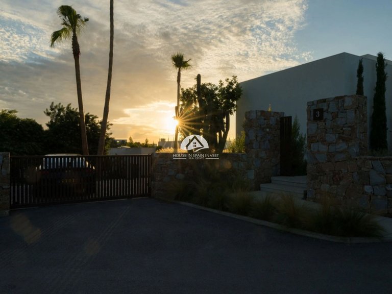 Villa for Sale in Las Colinas Golf San Miguel De Salinas, Alicante 19