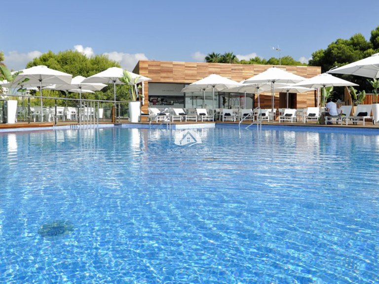 Villa for Sale in Las Colinas Golf San Miguel De Salinas, Alicante 24