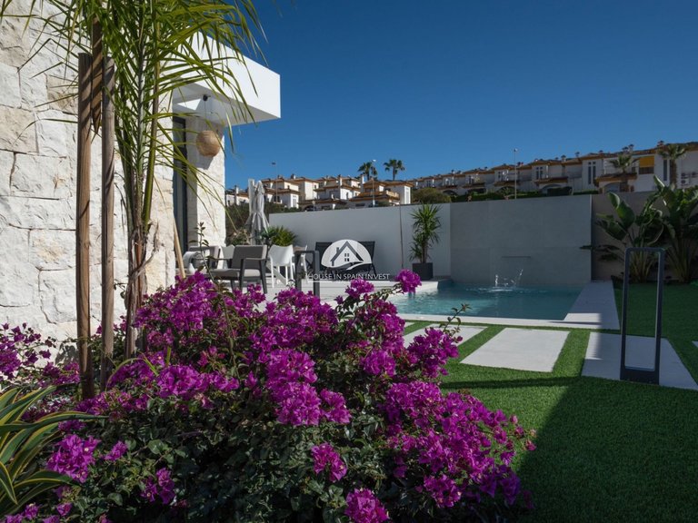 Villa for Sale in Rojales Rojales - Ciudad Quesada, Alicante 12