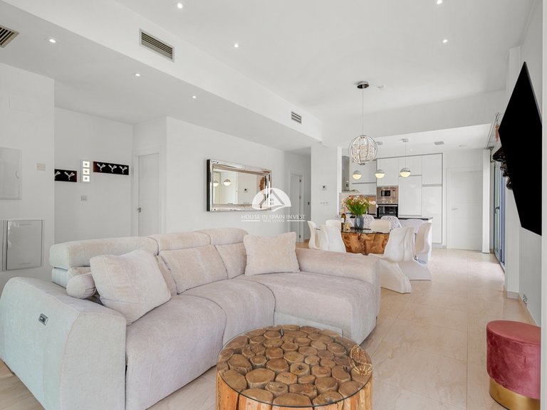 Villa for Sale in Villamartín - Las Filipinas Orihuela Costa, Alicante 14