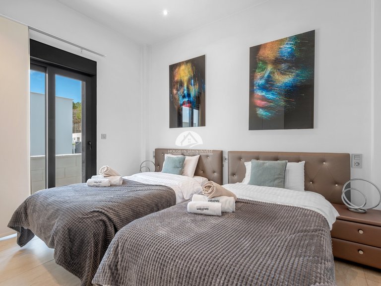 Villa for Sale in Villamartín - Las Filipinas Orihuela Costa, Alicante 29