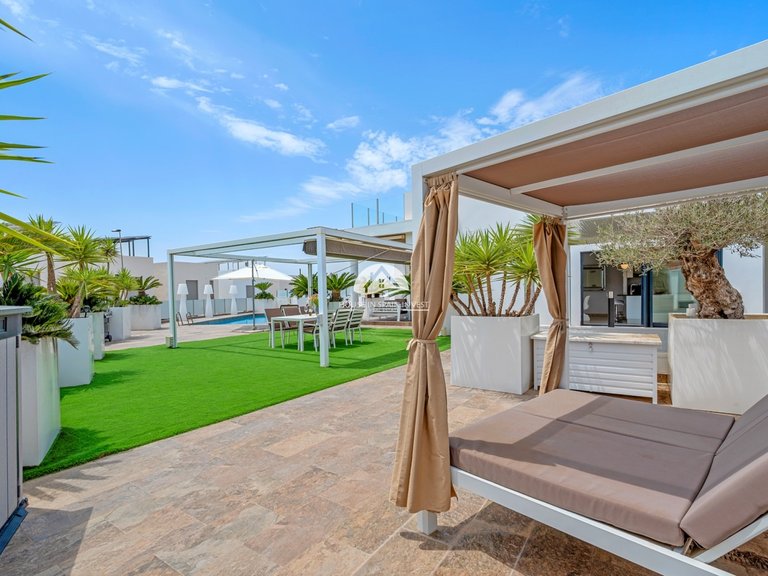 Villa for Sale in Villamartín - Las Filipinas Orihuela Costa, Alicante 49