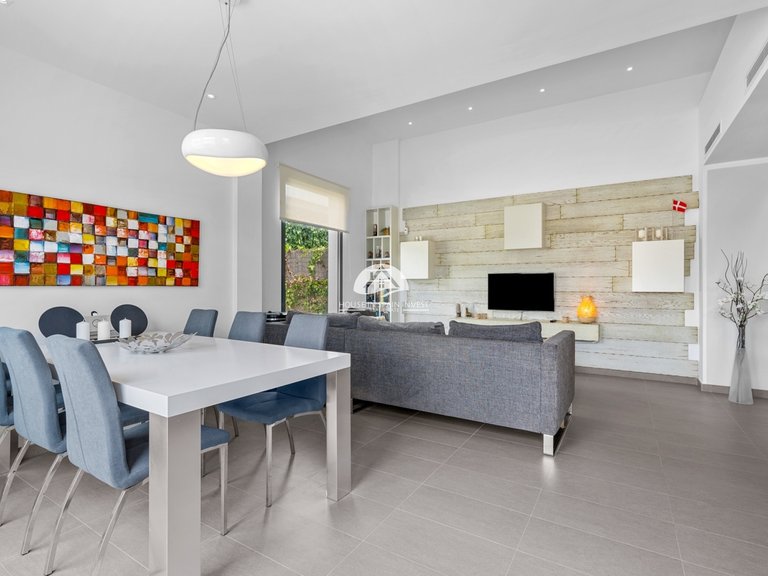 Villa for Sale in Rojales Rojales - Ciudad Quesada, Alicante 5