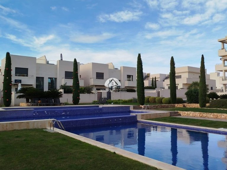 Villa for Sale in La Zenia Orihuela Costa, Alicante 3