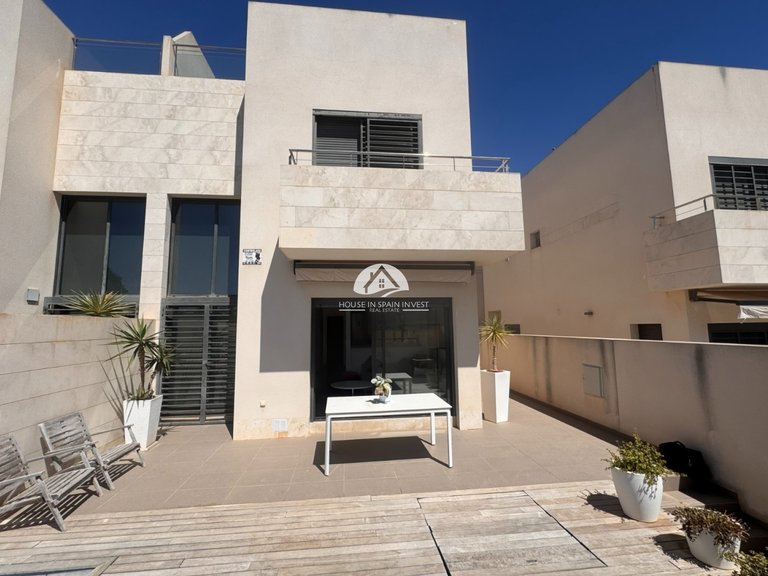 Villa for Sale in La Zenia Orihuela Costa, Alicante 1