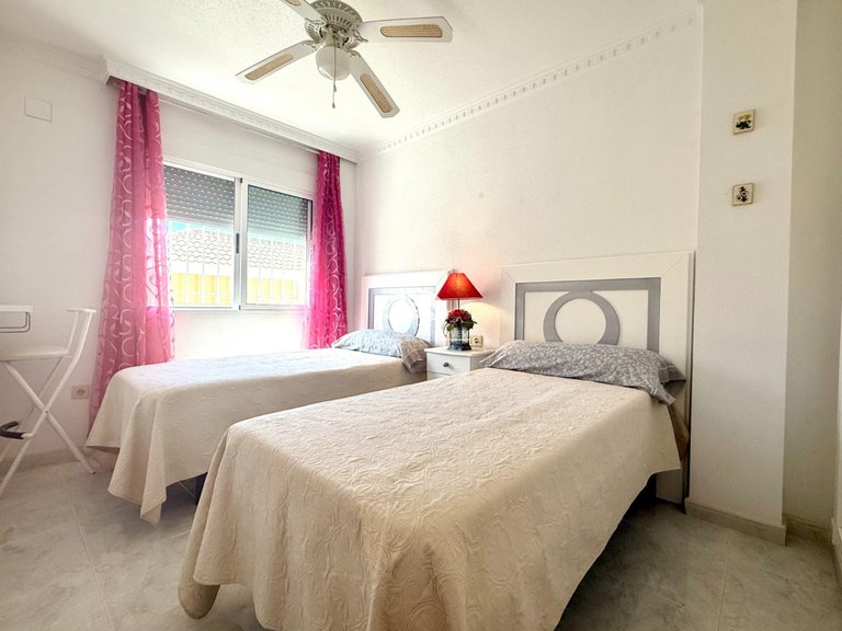 Villa for Sale in Villamartín - Las Filipinas Orihuela Costa, Alicante 6