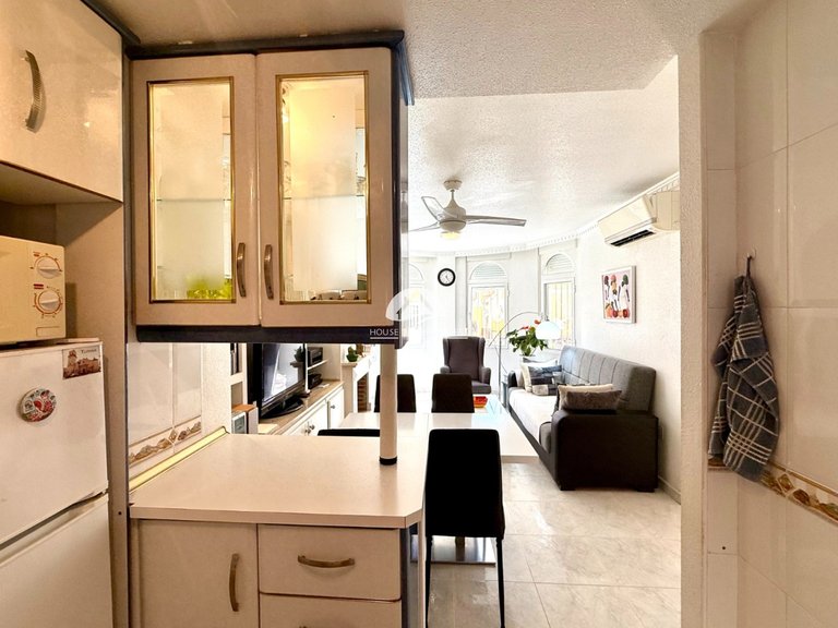 Villa for Sale in Villamartín - Las Filipinas Orihuela Costa, Alicante 12