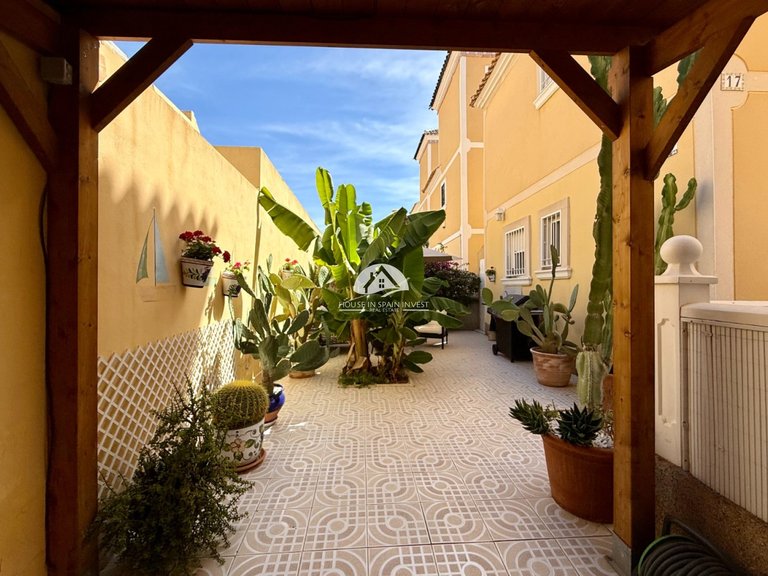 Villa for Sale in Villamartín - Las Filipinas Orihuela Costa, Alicante 20