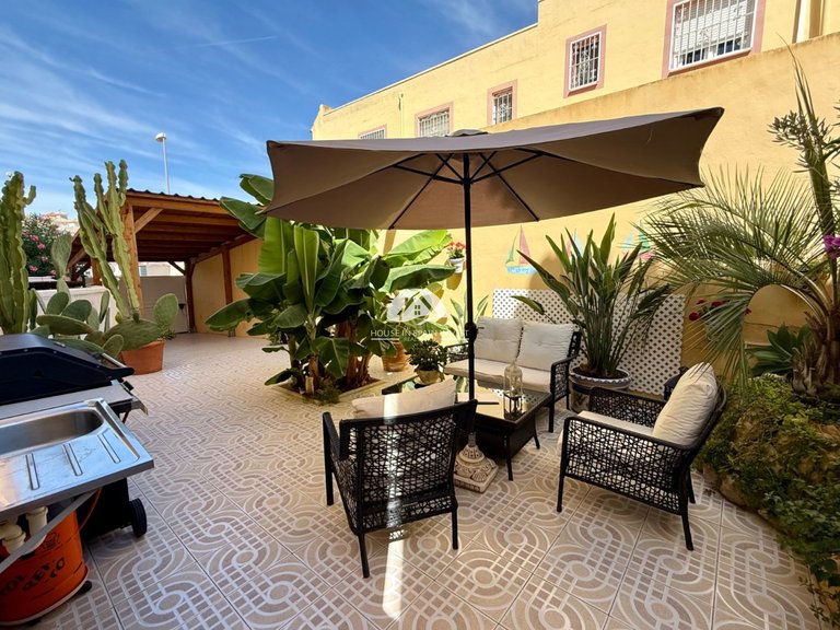 Villa for Sale in Villamartín - Las Filipinas Orihuela Costa, Alicante 22