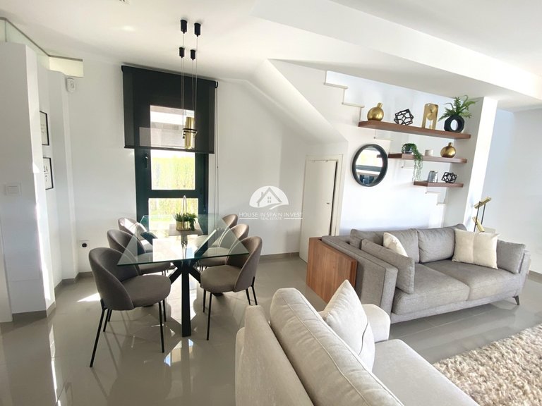 Villa for Sale in Ciudad Quesada Rojales - Ciudad Quesada, Alicante 5