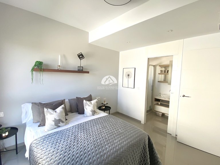 Villa for Sale in Ciudad Quesada Rojales - Ciudad Quesada, Alicante 10